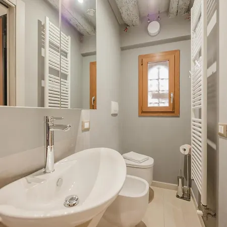 Appartamento Ca' Bettina- Near The Biennale & Historic Center *