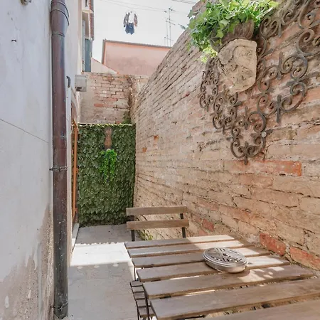 Ca' Bettina- Near The Biennale & Historic Center Appartamento Venezia